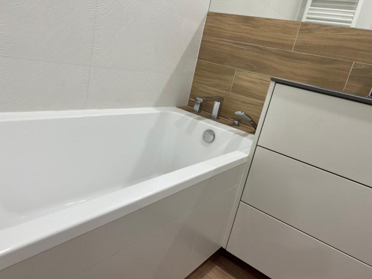 Apartament Mieszczanski Klima-Parkigfree2X-Netflix-Youtube 브로츠와프 외부 사진